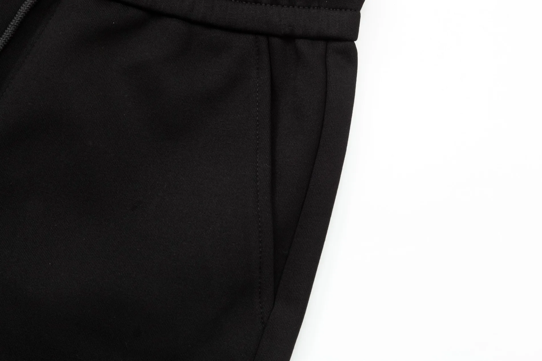 2024 Classic LOGO Premium ， Breathable ， ， ， Quality。 ！ ， ！ ：Black Sizes：M-4xl